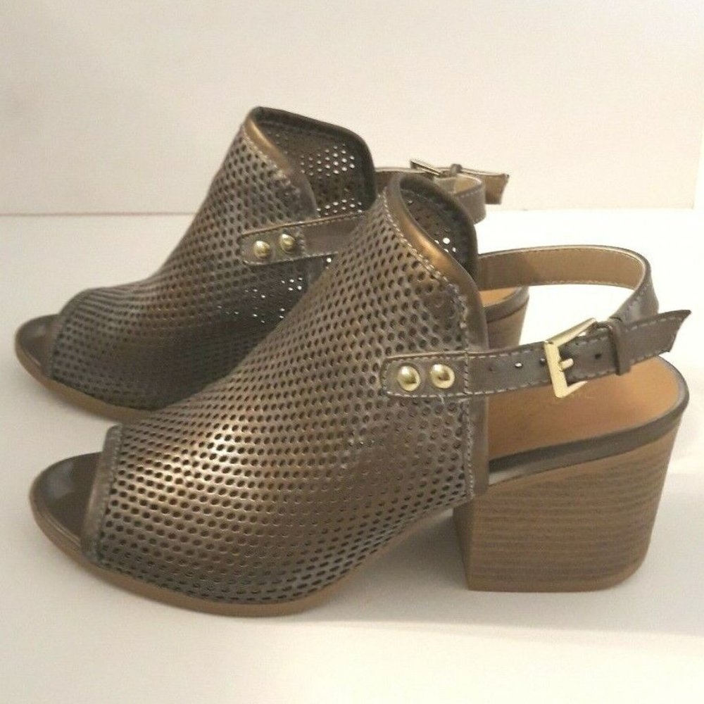 Women's Sz 9 Grey Metallic Burnish Pewter Chunky Stack Heel by QUPID